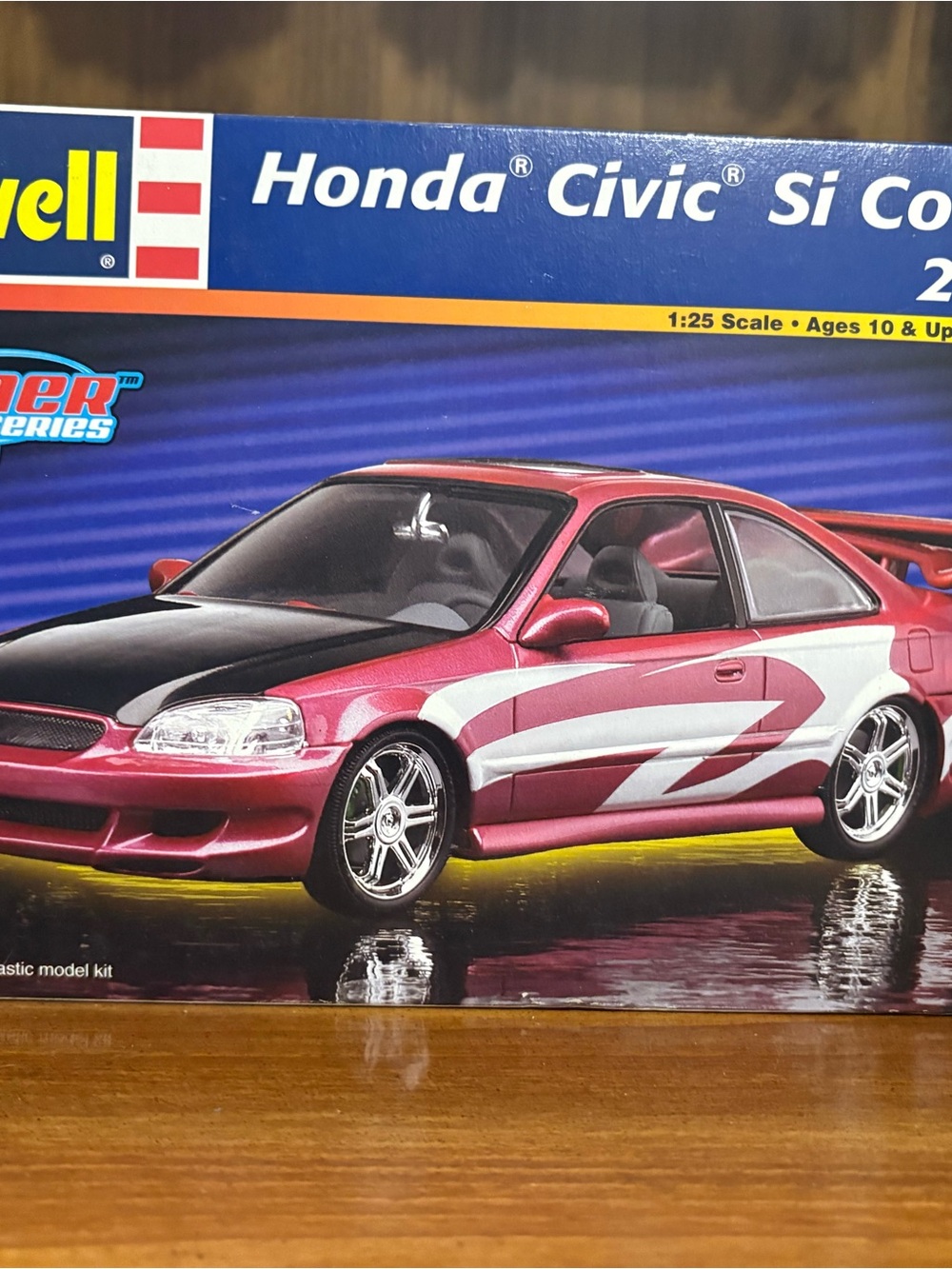 Revell Honda Civic Si Coupe Model Kit - Pink and Black